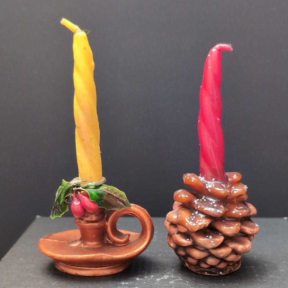 VGT 1950s Gurley Novelty Co,Lot Of 2 Candle Stick And Pine Cone Holiday Candles.